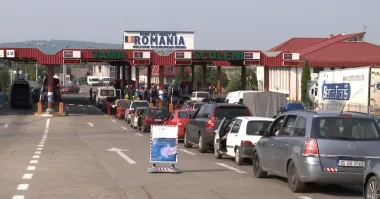 Нарушитель границы: сотрудники ГПСУ зафиксировали на камеру необычного "уклониста" (видео)