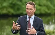 Сикорский анонсировал новые оборонные пакеты для Украины