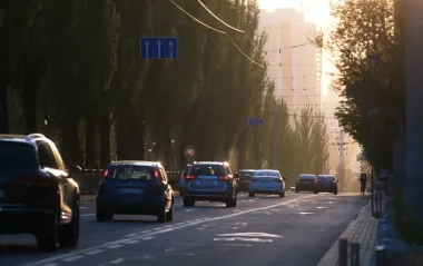 Новые пробки на выезде из города? В Киеве частично перекрывают ключевой проспект (схема)