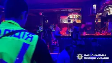 Пока весь город в скорби: в киевском гей-клубе прошло пати в День траура по жертвам атаки рф