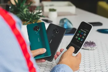Кнопочные телефоны из 2000-х массово раскупают, чтобы заменить ими смартфоны (фото)