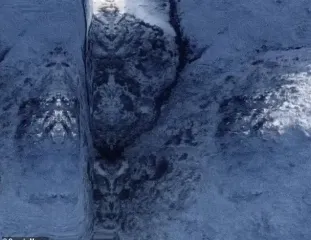 Користувачі Google Maps натрапили на загадкове обличчя в Чилі: припускають, що це база прибульців