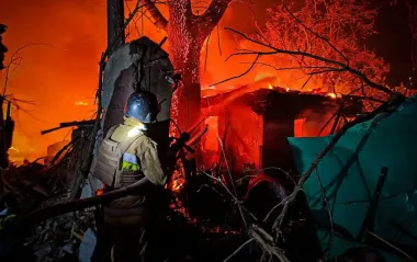 Пожежі, будинки в руїнах, є постраждалі: фото з місця удару по Миколаєву