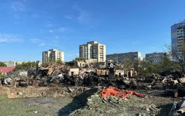 Ракетний удар по Миколаєву: з'явились фото наслідків влучання по житловому району