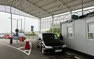 На пункте пропуска Краковец приостановлен пропуск транспорта