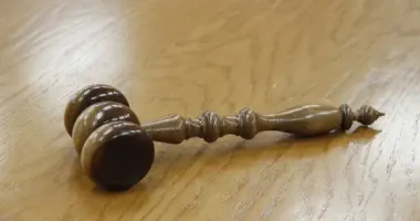 Допомогла вивести 20 млн доларів "Укртатнафти" у перший день війни: судитимуть посадовицю банку