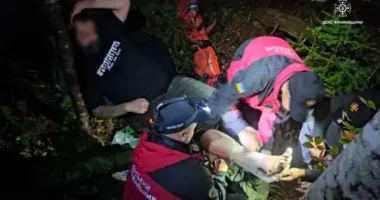В Карпатах травмировался турист из Николаева – ему помогли спасатели