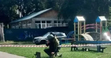 У Святошинському районі Києва виявили міну на дитячому майданчику