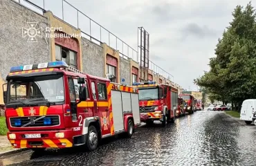 Во Львове вспыхнул отель "Власта": есть пострадавшие, один человек получил сильные ожоги