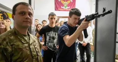 Українців готуватимуть до війни з 14 років