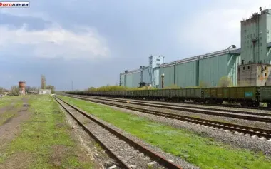 Drones launch massive attack on Rostov region: Tatsynskaya railway station hit. VIDEO