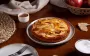 Готовим вкусную шарлотку на Яблочный Спас: получается невероятно нежной