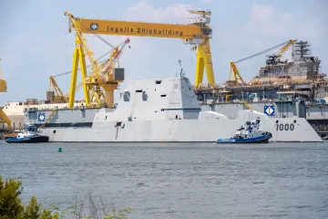 Zumwalt в центре внимания: как новейший американский стелс-эсминец успел заржаветь (фото)