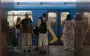 Потеряли вещи в метро? Что делать и куда обращаться, чтобы вернуть