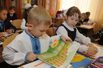 "Соромно проситися в туалет": головні ознаки того, що першачку ще рано до школи
