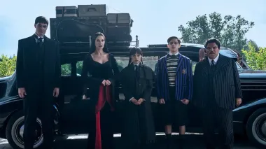 Новый сезон "Венздей" уже на Netflix, но не весь: Ортега обратилась к украинцам (видео)