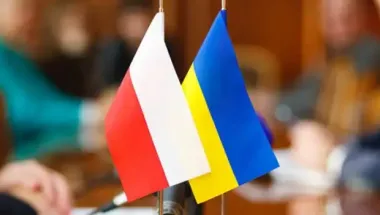 Замість прихистку - посвідка на проживання: Польща змінює правила для українців