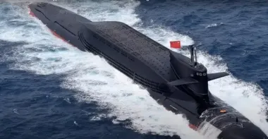 Китай вивів на патрулювання свою найозброєнішу ядерну субмарину: що відомо про Type 094