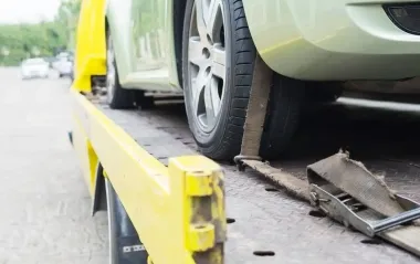 Паркуєшся абияк? Є 6 причин, чому твоє авто можуть евакуювати