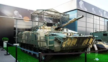 Спорное решение: Россия установила новый "более мощный" двигатель на БМП-3 (фото)