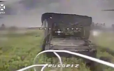 Border guards eliminated enemy infantry and destroyed motor vehicles, cars, and armored vehicles in Donetsk region. VIDEO