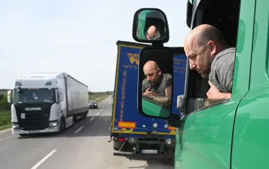 Україна продовжила "транспортний безвіз" із Молдовою на два роки: чому це важливо