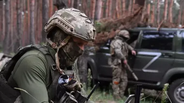 "Пролазят в тыл": ВС РФ продвигаются в Серебрянском лесу и вступают в бой с пилотами, — DeepState