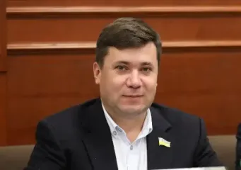 Глава "слуг" Киева Витренко спрятался от военных и ветеранов, официально записавшихся к нему на прием