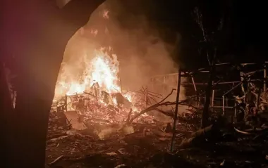 Пошкоджені будинки та дитсадок: з'явились кадри наслідків масованої атаки на Бучу
