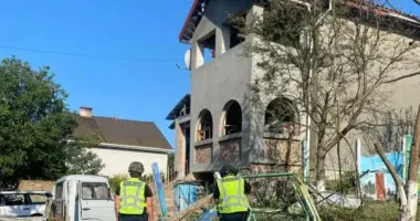 Нічна атака на Київщині: пошкоджено понад 20 будинків і 10 автомобілів