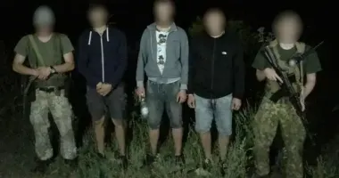 На Буковині прикордонники з дрона зупинили втечу трьох чоловіків до Молдови