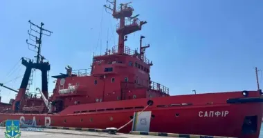 На Одещині адміралу рф оголосили підозру за незаконне утримання цивільних екіпажу "Сапфіра"