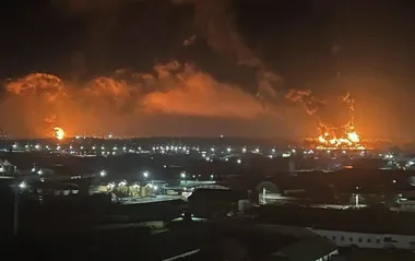Пожар на НПЗ и паника на пляжах: в Краснодарском крае заявили о самой массированной атаке