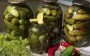 Что нельзя класть в банки для закруток: огурцы, которые взрываются и портят заготовки на зиму