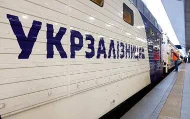 Из-за удара по вокзалу в Синельниково задерживается ряд поездов