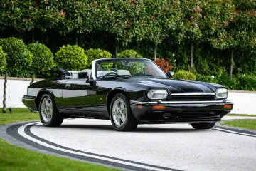 Люкс из 90-х: обнаружен 31-летний спортивный Jaguar с пробегом 500 км (фото)