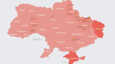 По всій Україні лунає тривога через зліт носія "Кинджала"