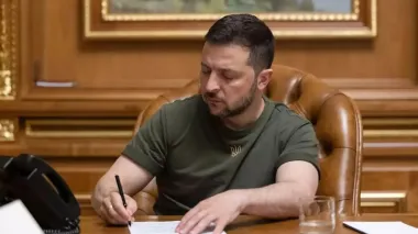 Зеленский поручил значительно увеличить финансирование боевых подразделений