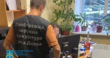 На Дніпропетровщині експосадовців "Укрзалізниці" та директора фірми підозрюють у розкраданні 6,7 млн грн