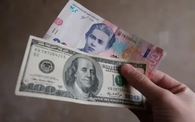 Долар зросте до кінця року: експерт озвучив прогноз курсу