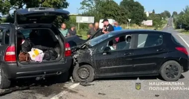 Потрійна ДТП на Львівщині: четверо травмованих, серед яких дев’ятирічна дівчинка