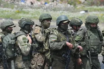Возьмут Покровск в кольцо: какие два маневра РФ будут иметь последствия для украинской обороны (карты)