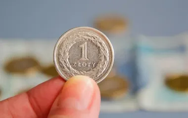 Нацбанк повысил курс злотого на 14 копеек