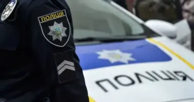 У Києві чоловік вмикав російську музику і кричав військовому "Слава Росії"