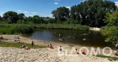 На Днепропетровщине обнаружили опасное загрязнение воды: два популярных пляжа под запретом
