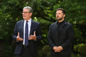 Trump-Putin summit live: Starmer warns Ukraine’s borders ‘must not be changed by force’ ahead of Zelensky meeting