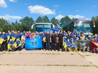 До України повернулися полонені, що провели в неволі 9-11 років: що про них відомо