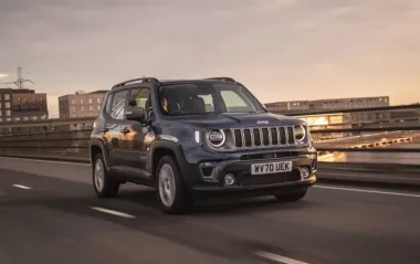 Jeep знімає з виробництва популярний в Україні кросовер: у чому причина