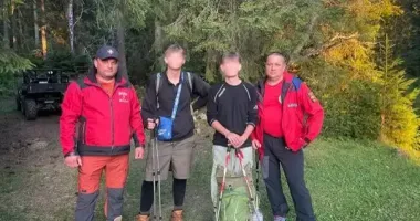Гірські рятувальники врятували двох туристів у Карпатах на Рахівщині