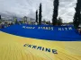 "Никогда больше России": на Аляске проходит массовый митинг перед встречей Путина и Трампа (видео)